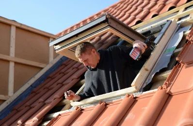 Pose de fenêtres de toit Velux au Faou